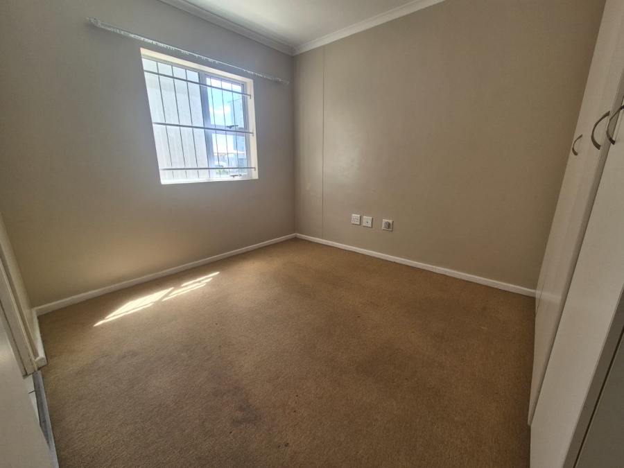 To Let 1 Bedroom Property for Rent in Muizenberg Western Cape